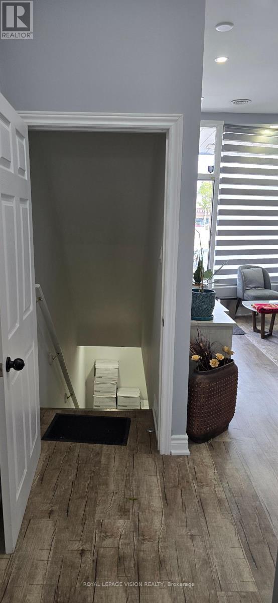Photo 2 of 2364 Kingston Road, Toronto ON