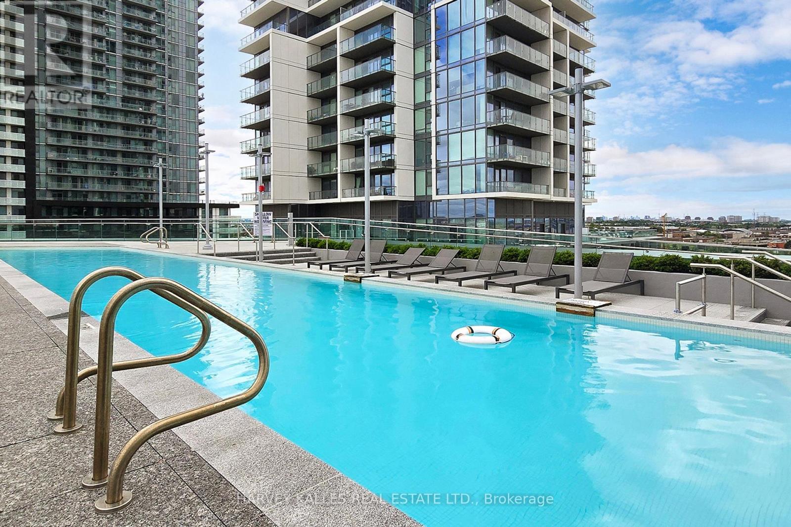 Photo 5 of 2807 7890 Jane Street, Vaughan ON