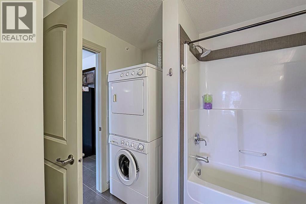 Single Family House for Sale in   Royal Oak Plaza NW Royal Oak Calgary 
