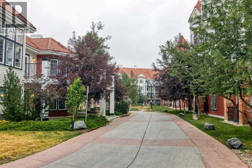Single Family House for Sale in   Royal Oak Plaza NW Royal Oak Calgary 