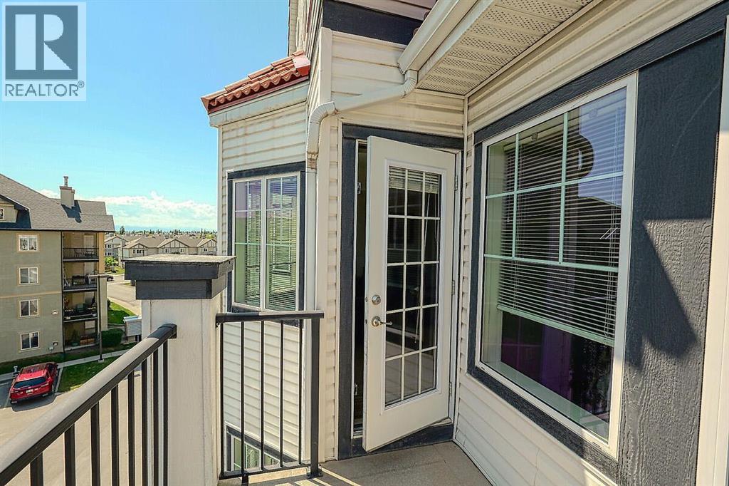 Single Family House for Sale in   Royal Oak Plaza NW Royal Oak Calgary 