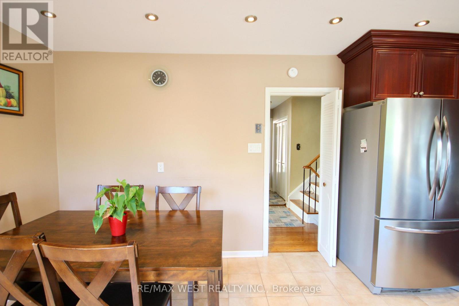 Photo 40 of 84 Orpington Crescent, Toronto ON