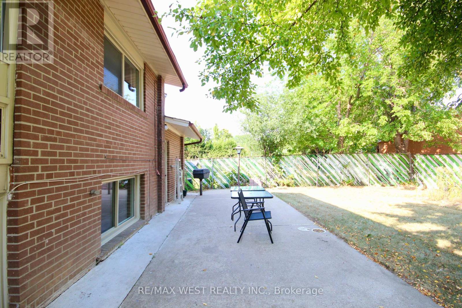 Photo 20 of 84 Orpington Crescent, Toronto ON