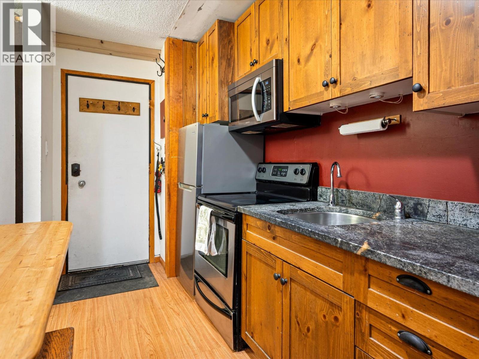 108 6850 CRABAPPLE DRIVE, Whistler