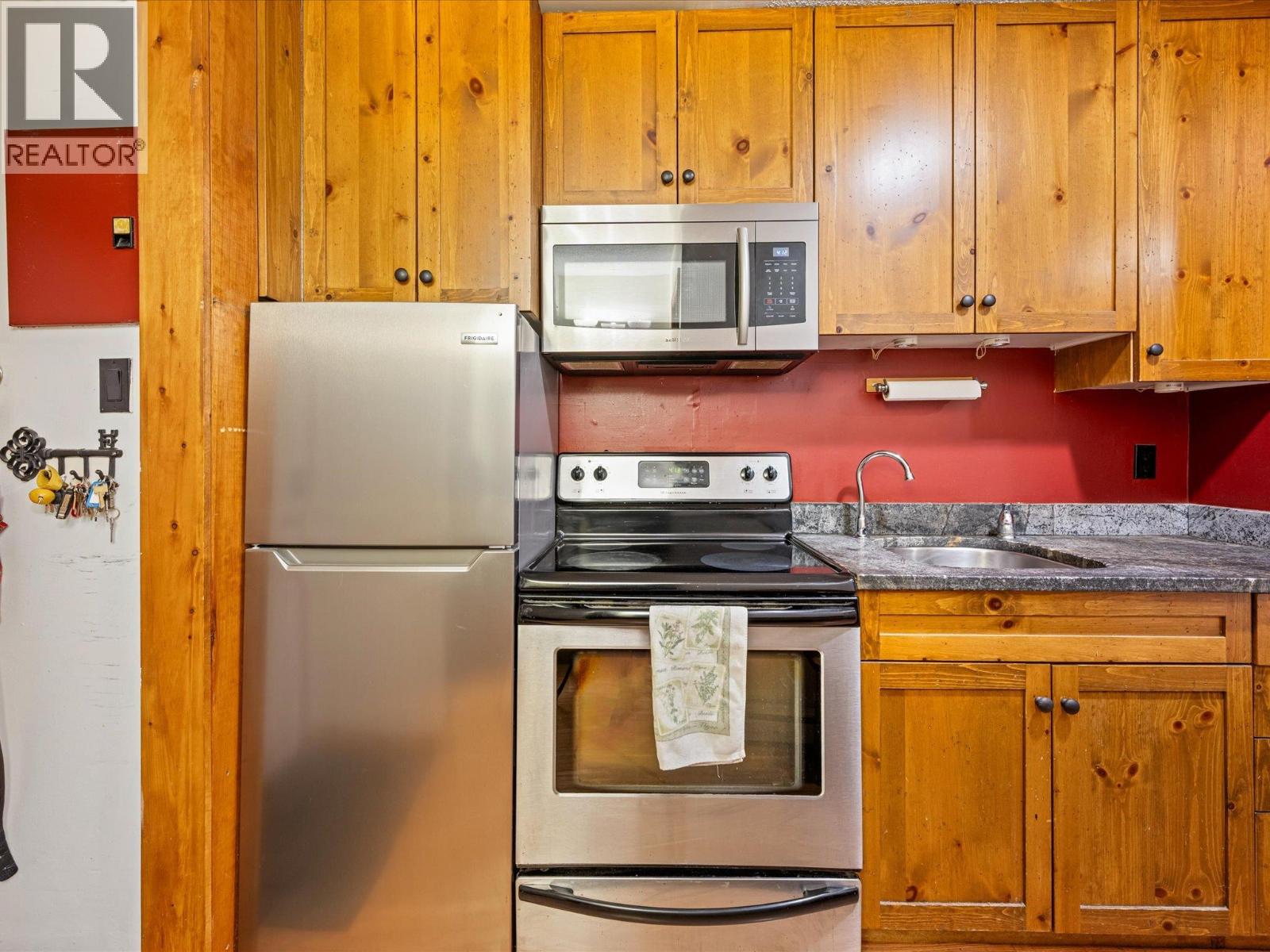108 6850 CRABAPPLE DRIVE, Whistler
