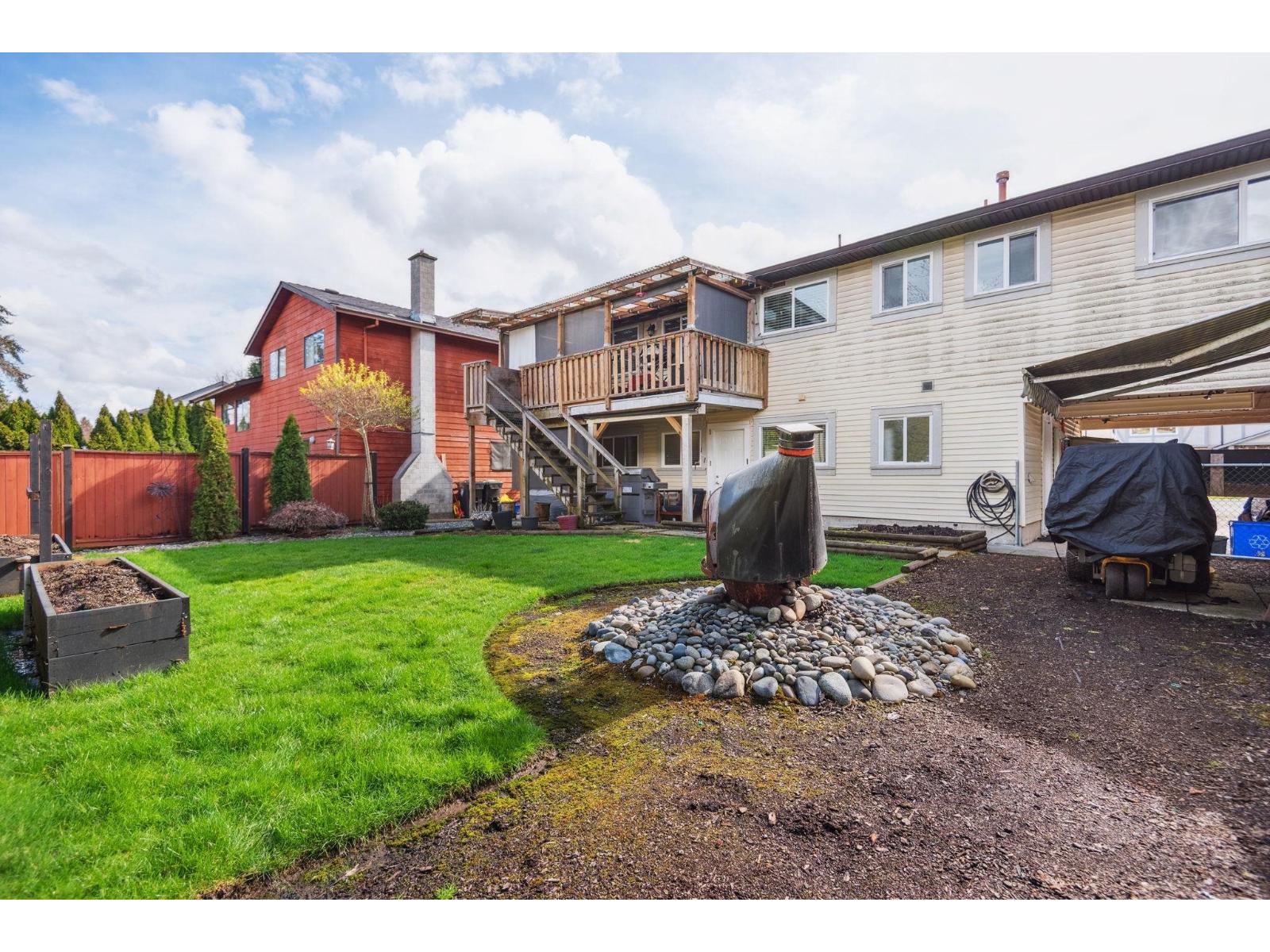 Photo 10 of 21247 94 B Avenue, Langley BC