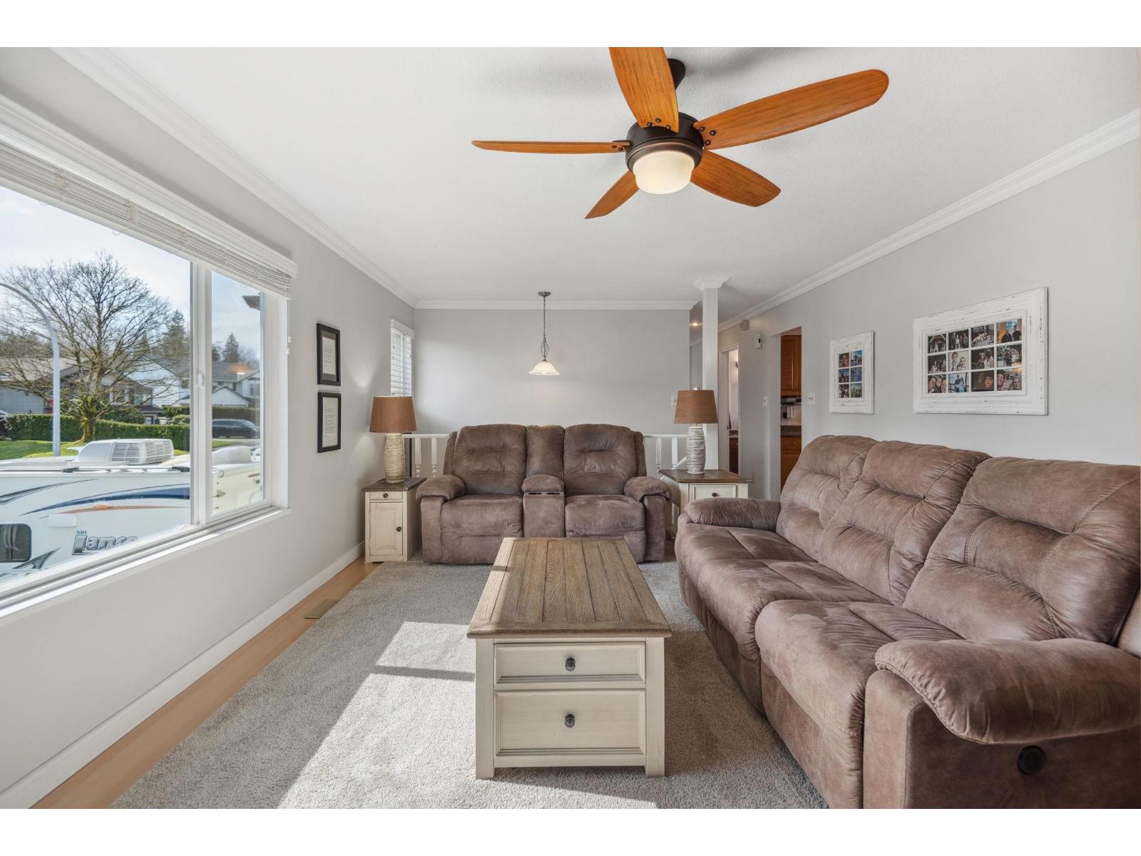 Photo 13 of 21247 94 B Avenue, Langley BC
