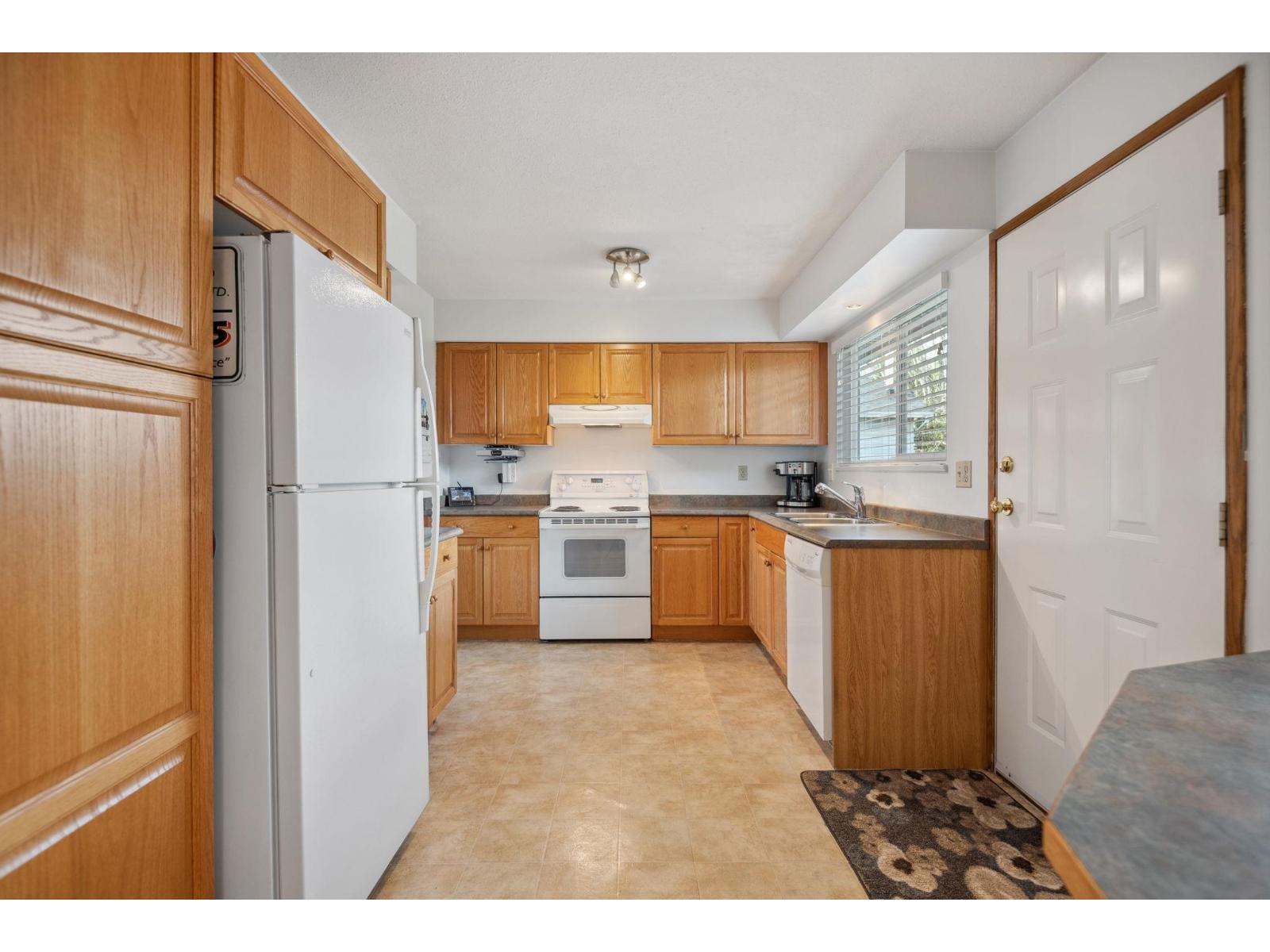 Photo 20 of 21247 94 B Avenue, Langley BC