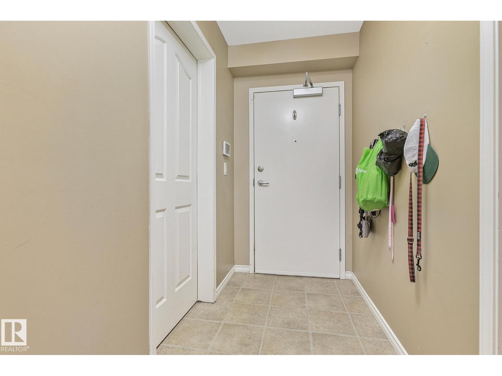 Photo 27 of 110 1589 Glastonbury Bv Nw, Edmonton AB