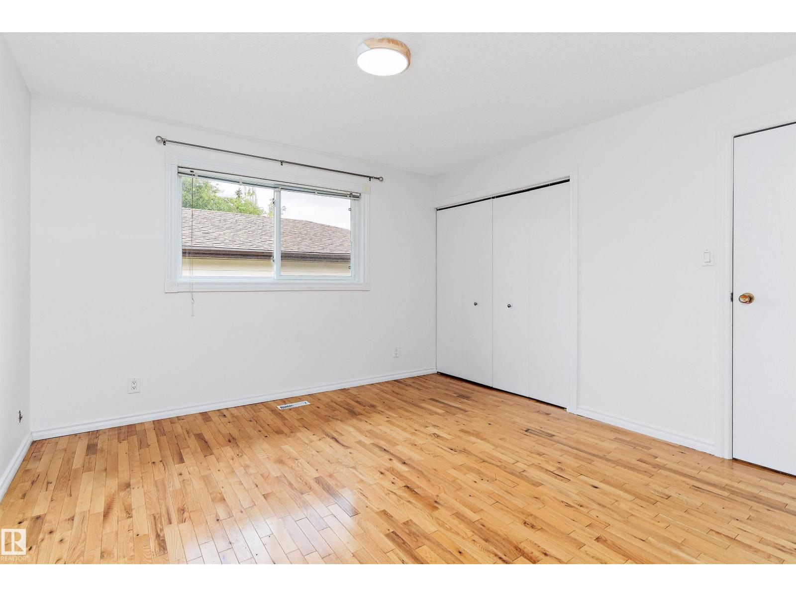 Photo 15 of 9328 175 Av Nw, Edmonton AB