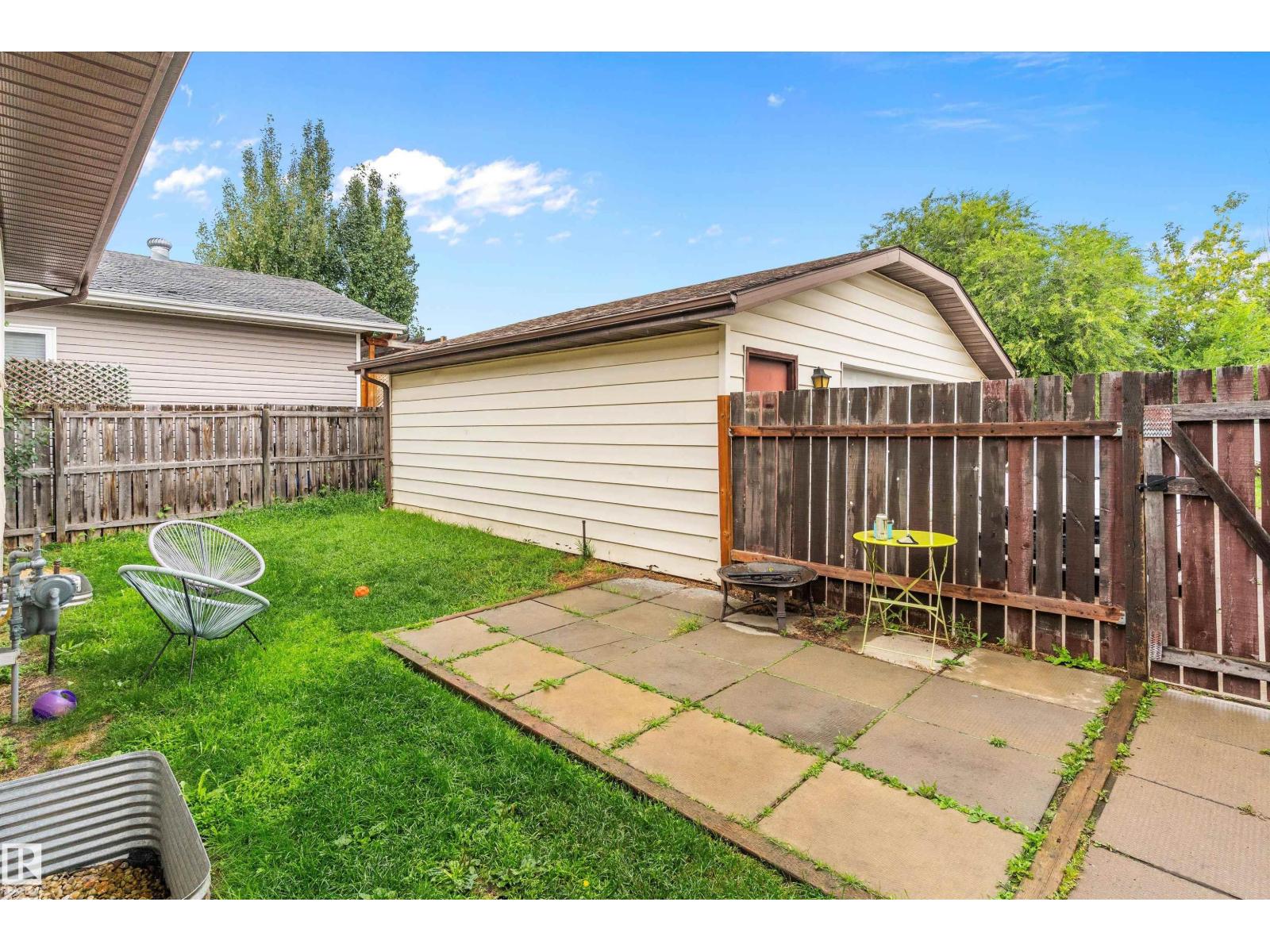 Photo 35 of 9328 175 Av Nw, Edmonton AB