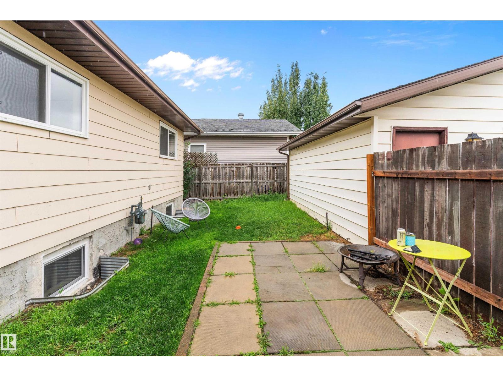 Photo 36 of 9328 175 Av Nw, Edmonton AB