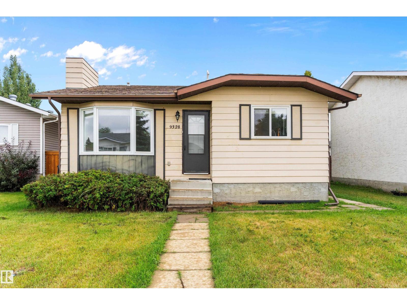 Photo 38 of 9328 175 Av Nw, Edmonton AB