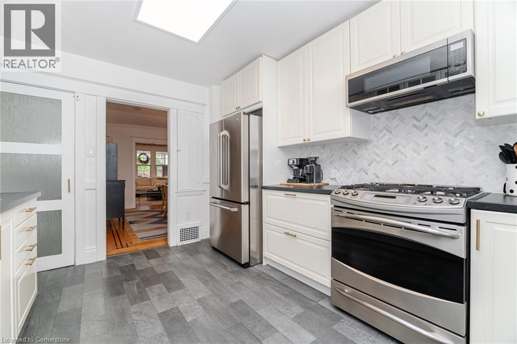 Photo 7 of 261 Homewood Avenue, Hamilton ON