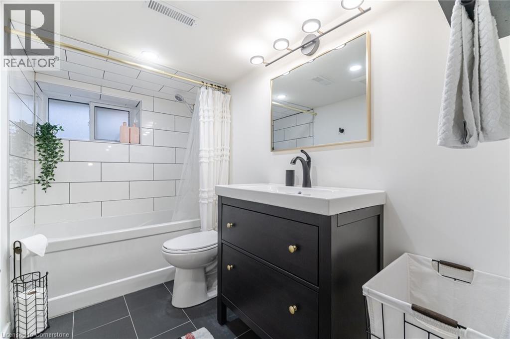 Photo 21 of 261 Homewood Avenue, Hamilton ON