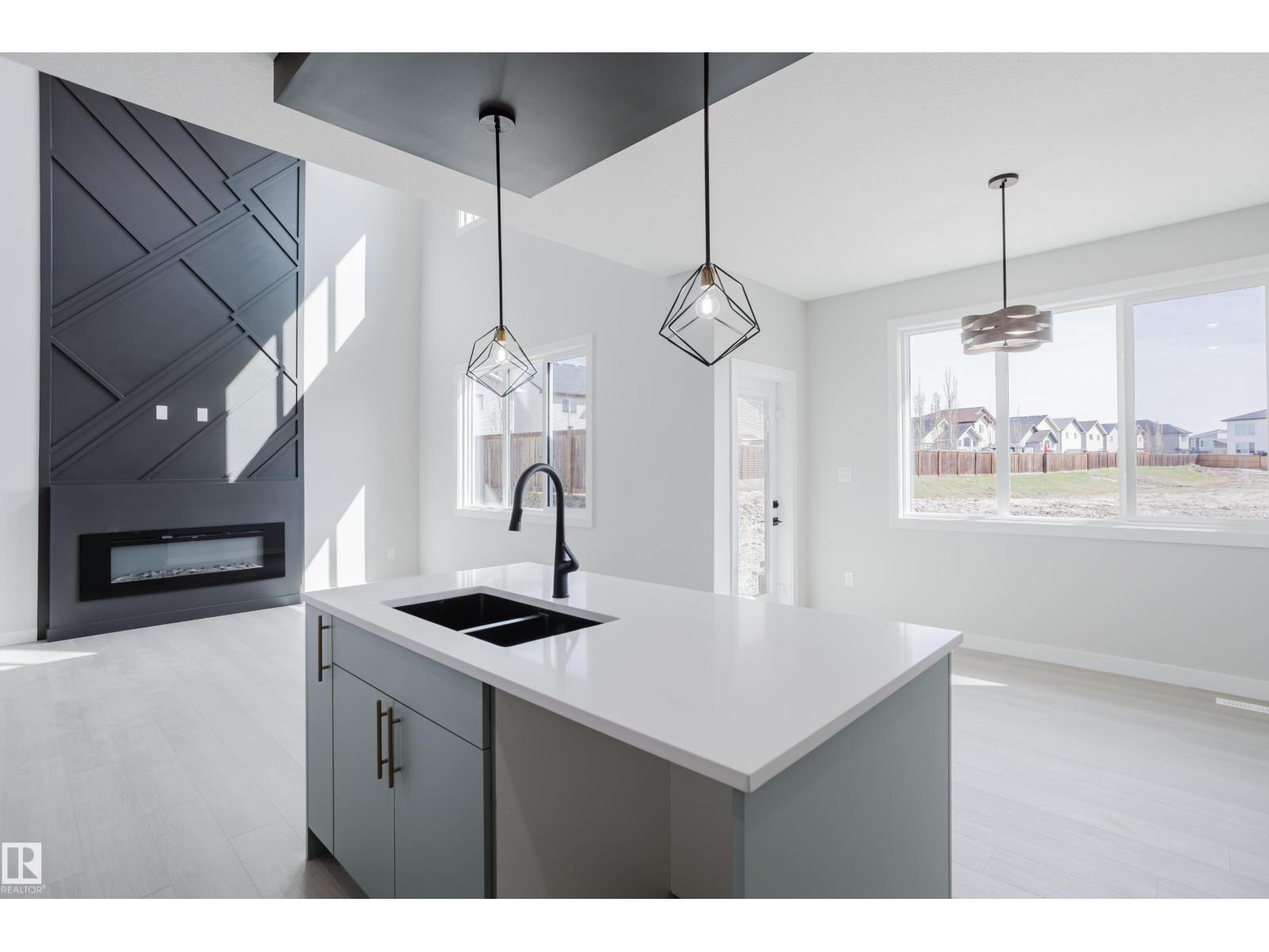 Photo 54 of 147 Caledonia Dr, Leduc AB