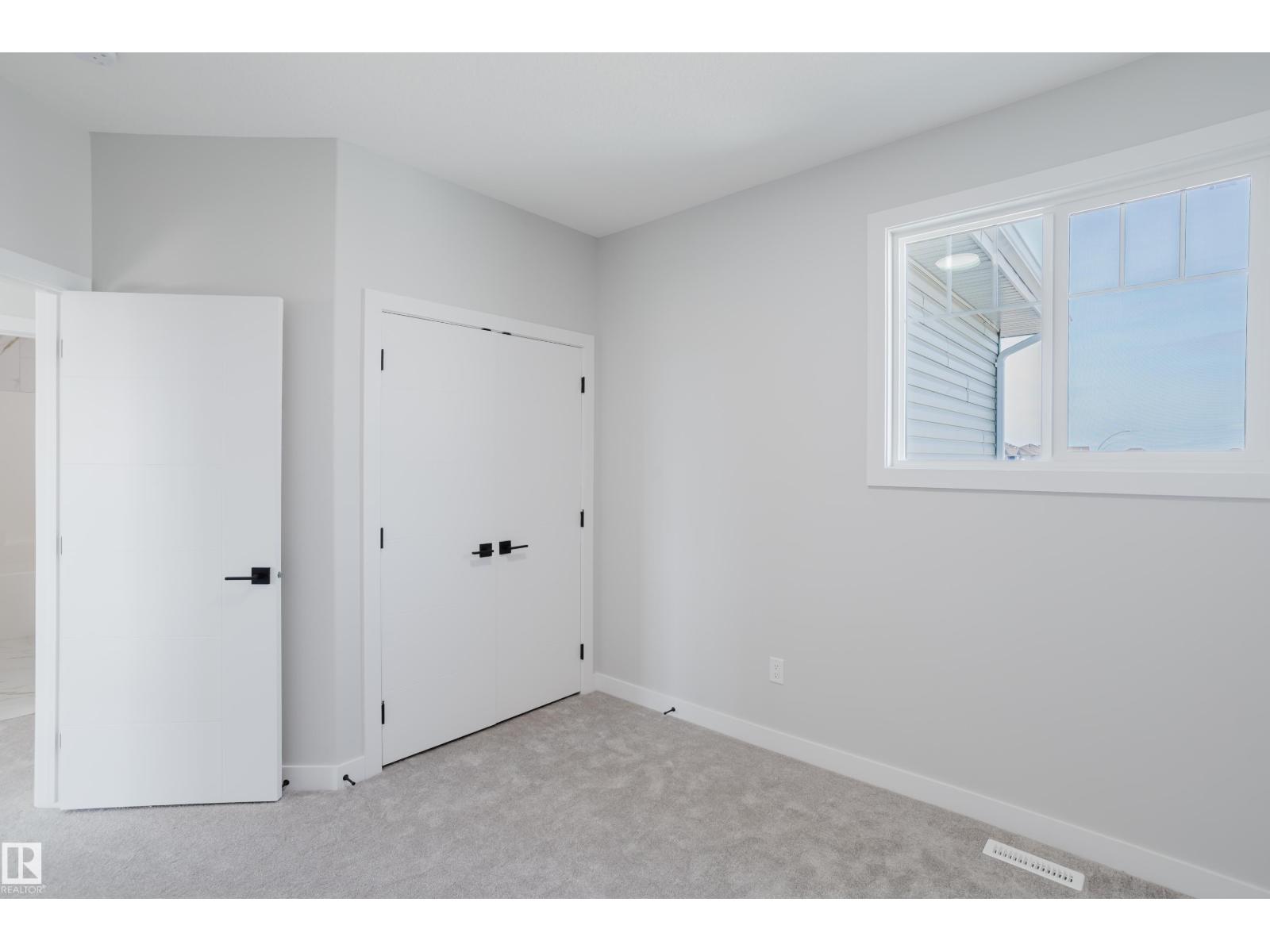 Photo 4 of 147 Caledonia Dr, Leduc AB
