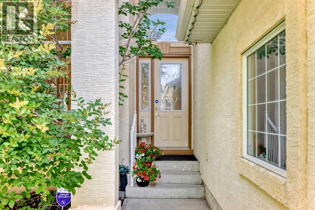 Single Family House for Sale in  Royal Highland Court NW Royal Oak Calgary 