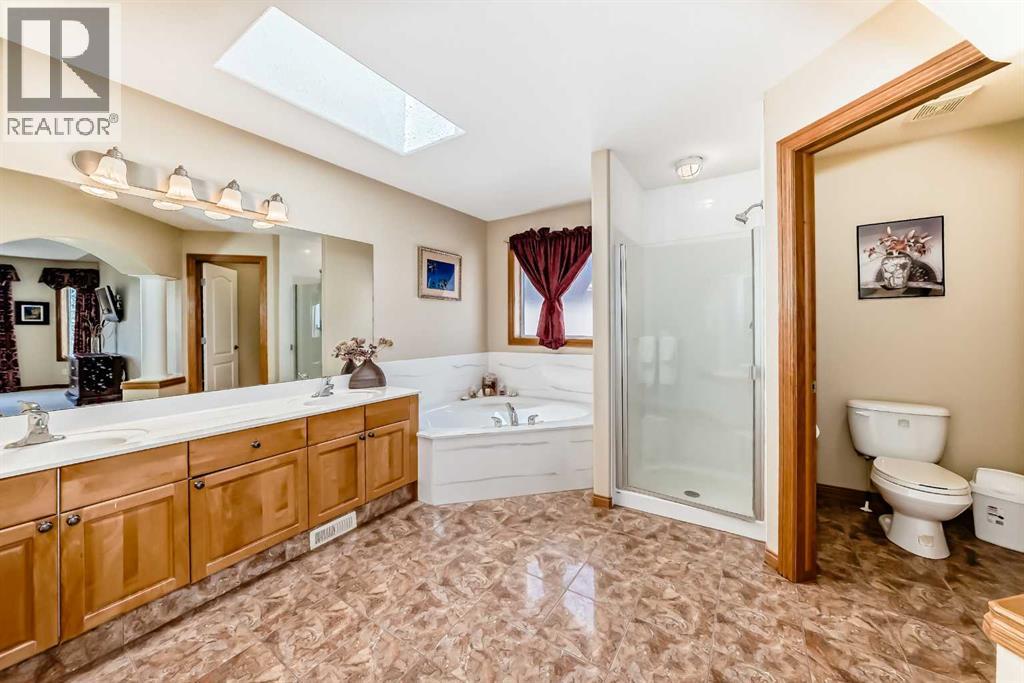 Single Family House for Sale in  Royal Highland Court NW Royal Oak Calgary 