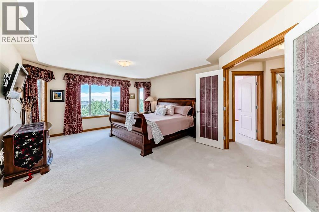 Single Family House for Sale in  Royal Highland Court NW Royal Oak Calgary 