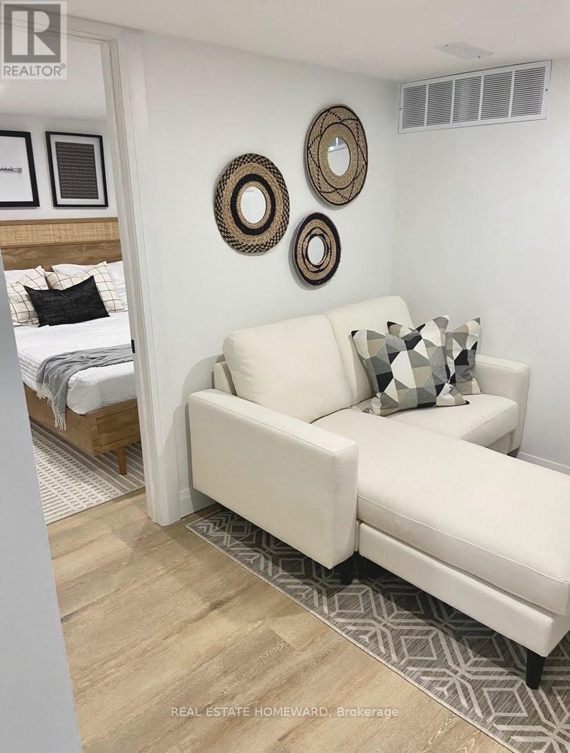 Photo 9 of Bsmt Room 1 53 Stamford Square S, Toronto ON