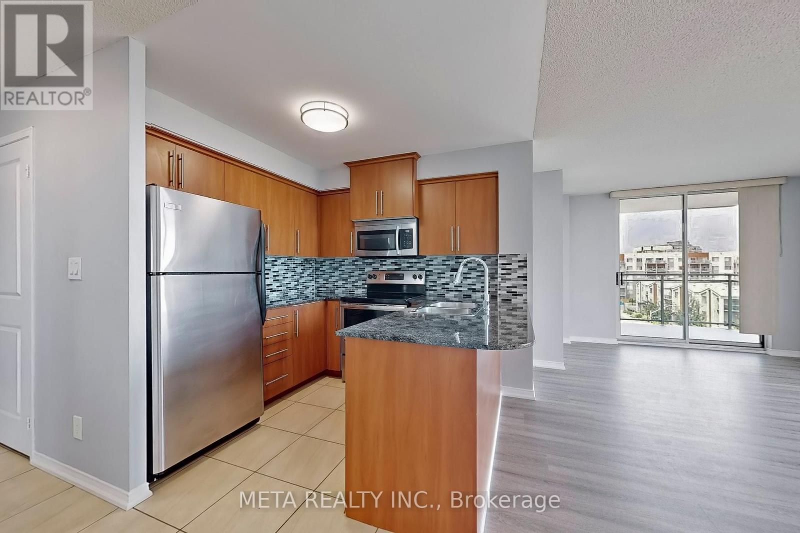 Photo 23 of 5 L 8 Rosebank Drive, Toronto ON