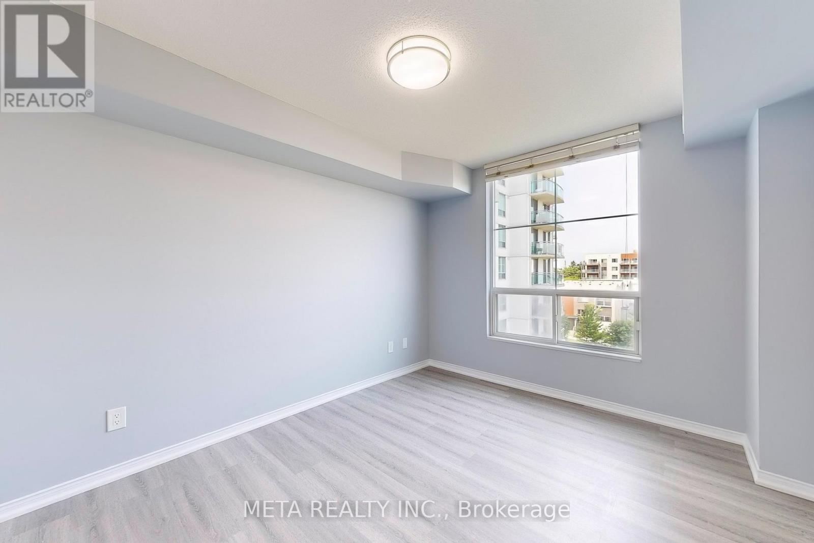Photo 10 of 5 L 8 Rosebank Drive, Toronto ON