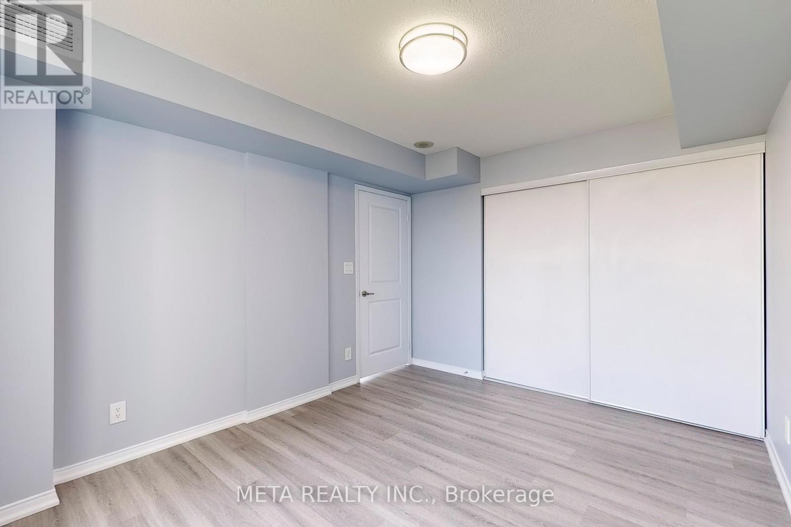 Photo 26 of 5 L 8 Rosebank Drive, Toronto ON