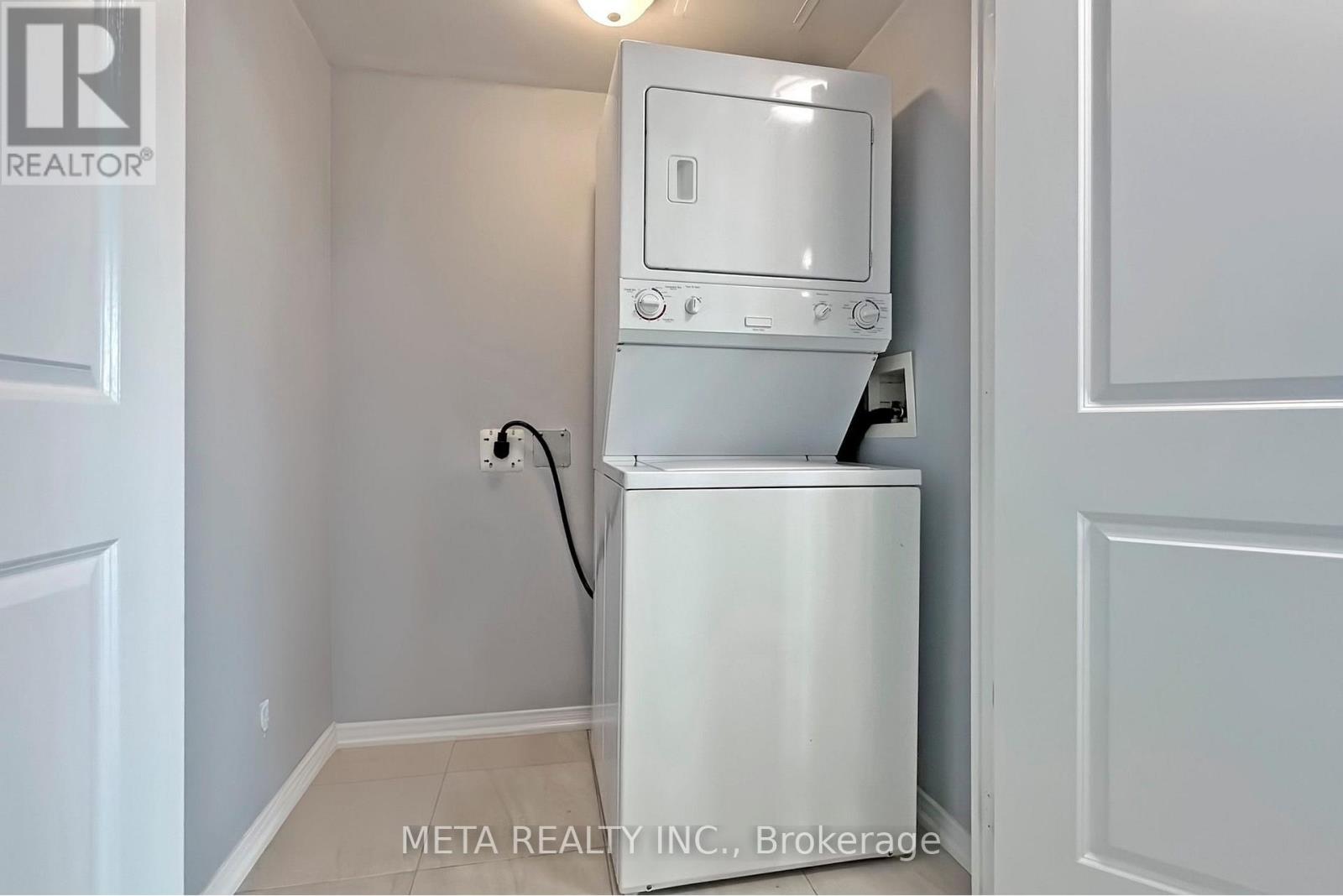 Photo 19 of 5 L 8 Rosebank Drive, Toronto ON