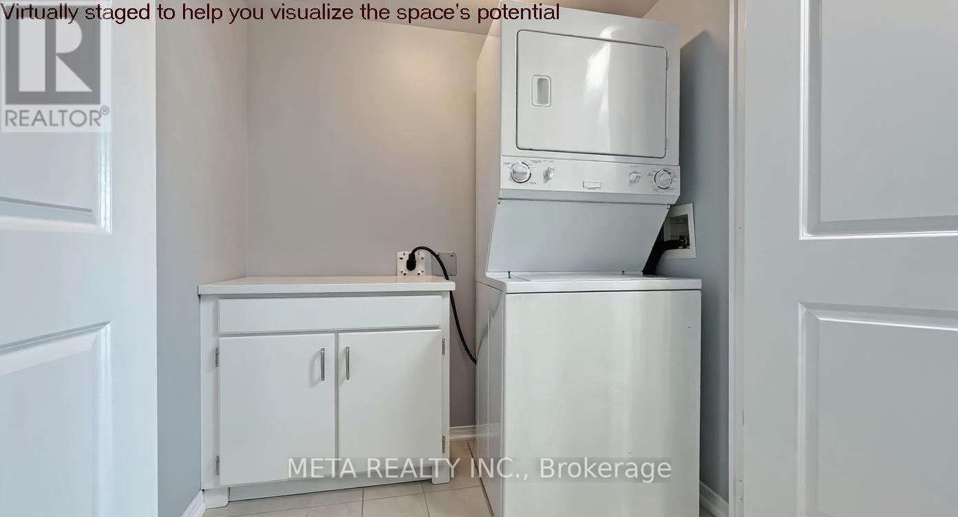 Photo 8 of 5 L 8 Rosebank Drive, Toronto ON