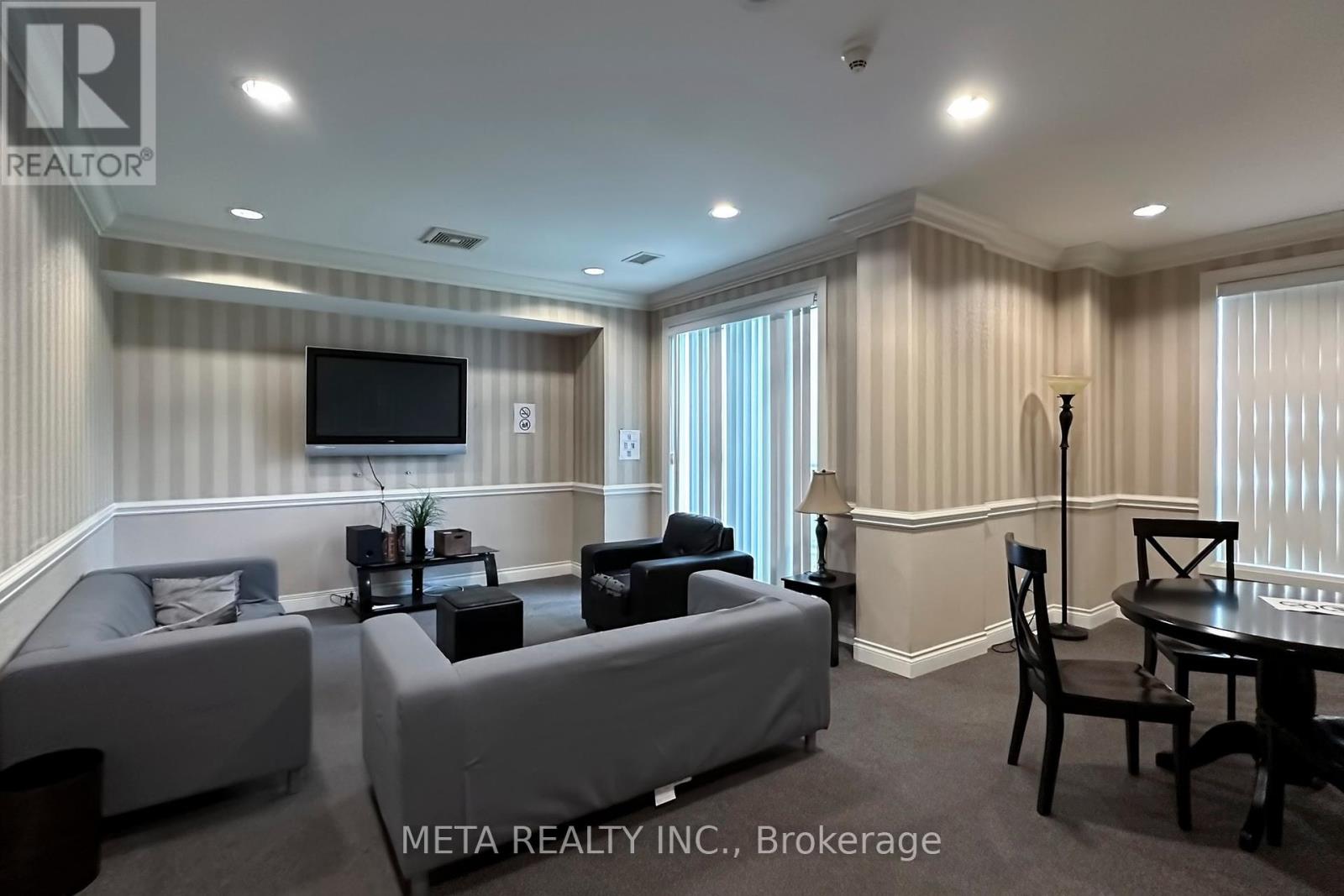 Photo 12 of 5 L 8 Rosebank Drive, Toronto ON