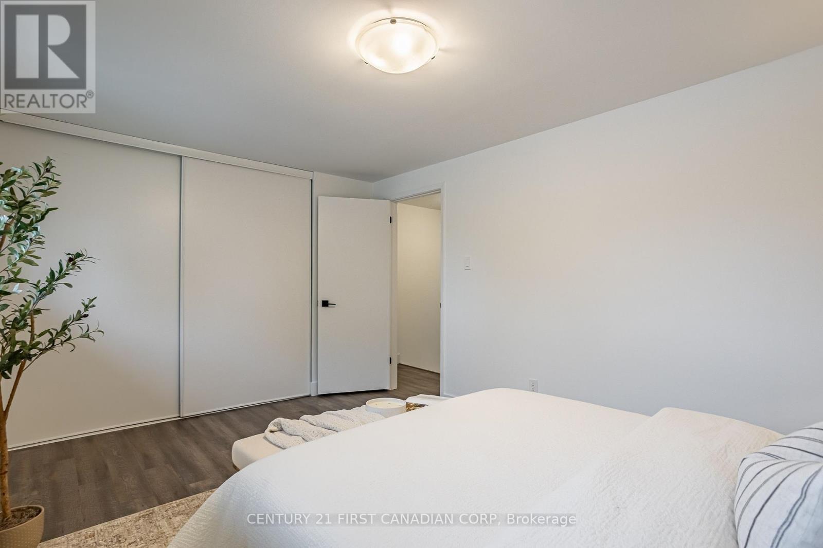 Photo 17 of 13 591 Griffith Street, London South ON