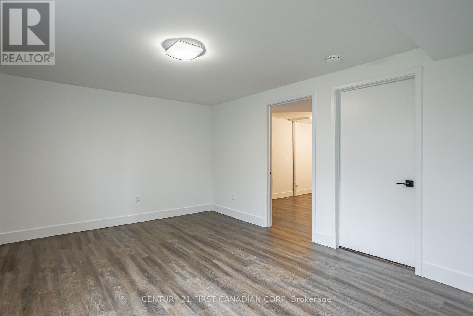 Photo 24 of 13 591 Griffith Street, London South ON