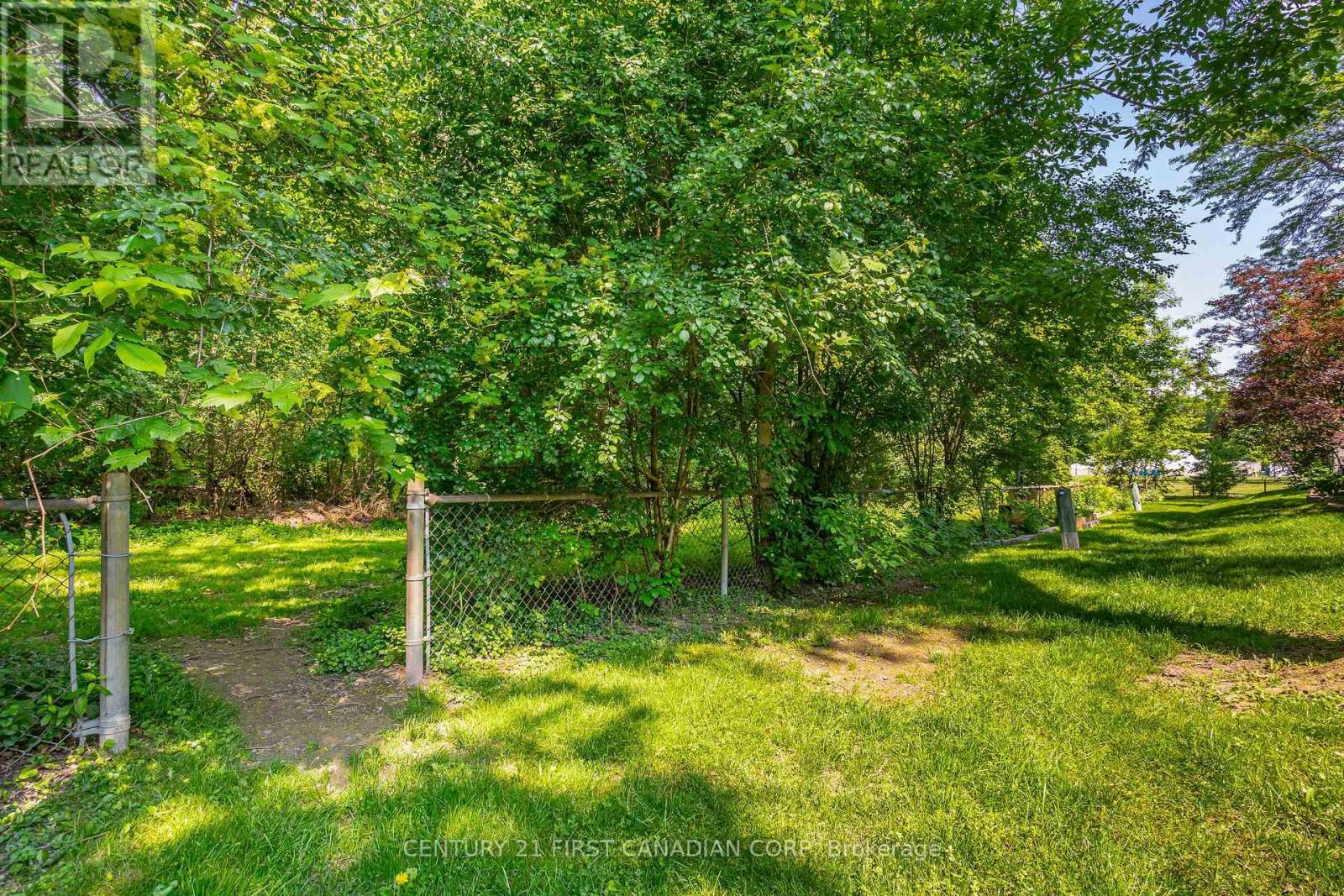 Photo 32 of 13 591 Griffith Street, London South ON