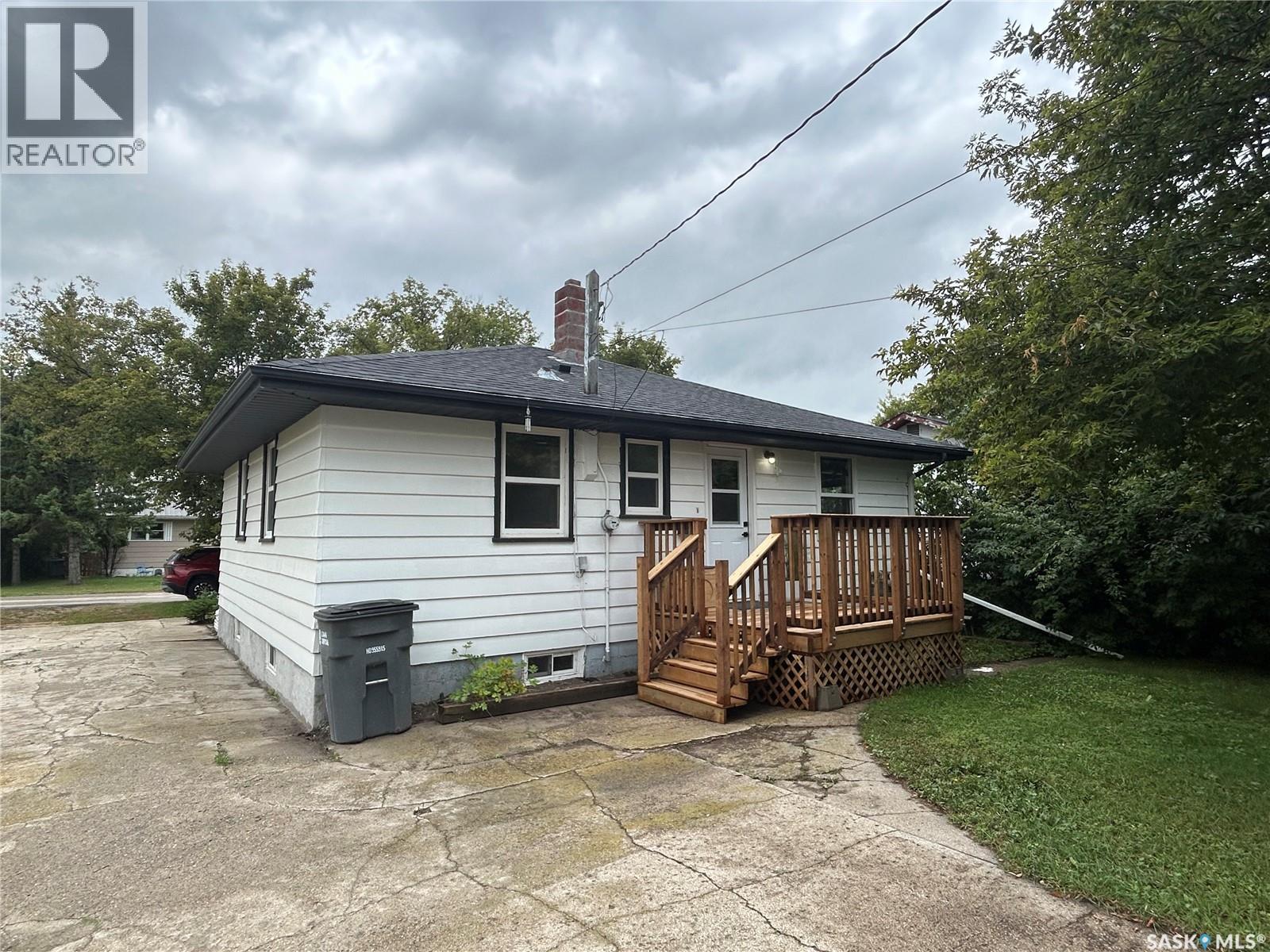 Photo 11 of 301 3rd Avenue W, Nokomis SK