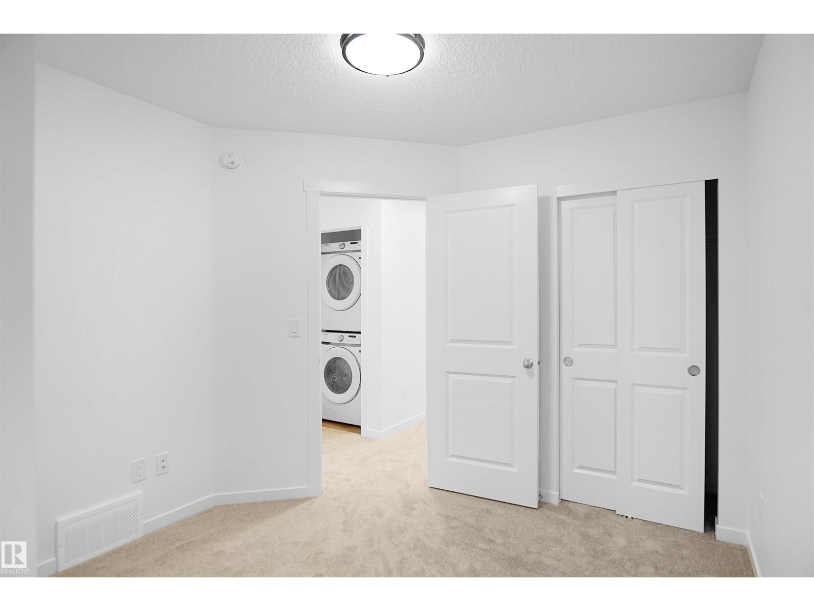 Photo 20 of 4288 Kinglet Dr Nw, Edmonton AB