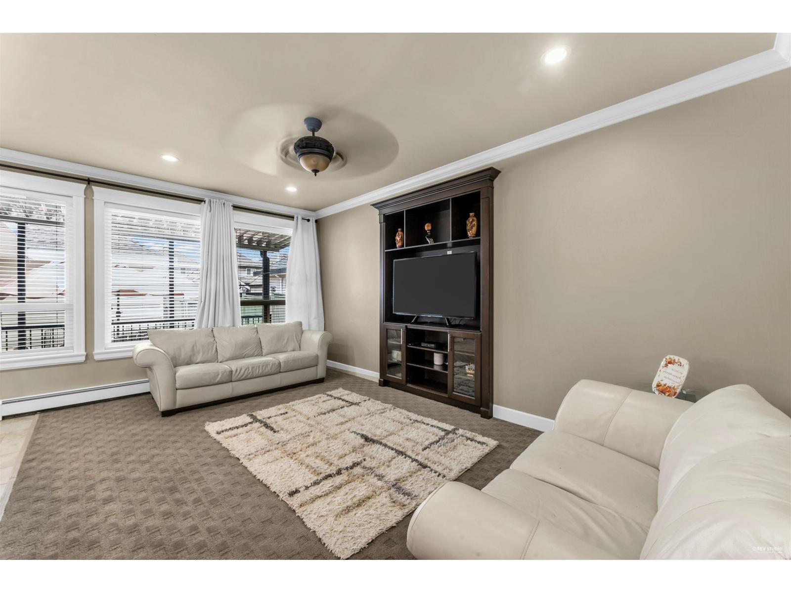 Photo 5 of 5865 131 A Street, Surrey BC