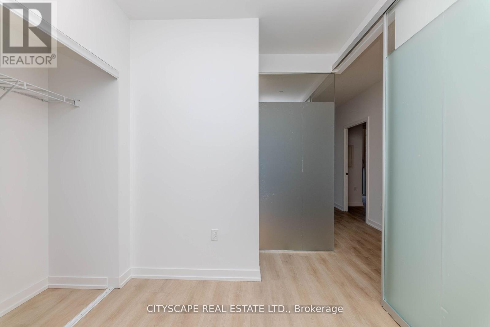 Photo 2 of 1006 1195 The Queensway Way, Toronto ON