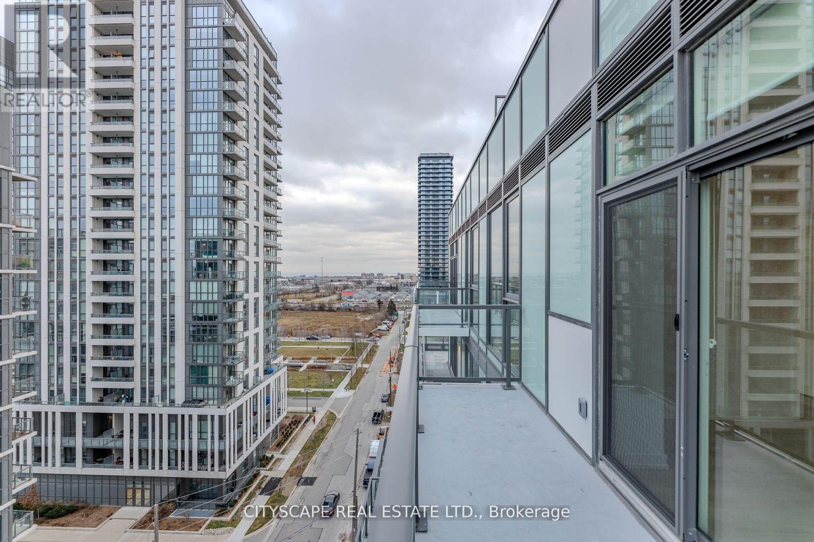 Photo 8 of 1006 1195 The Queensway Way, Toronto ON
