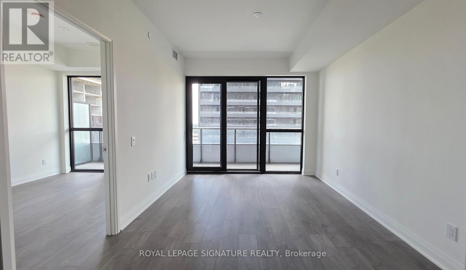 Photo 5 of 811 4015 The Exchange, Mississauga ON