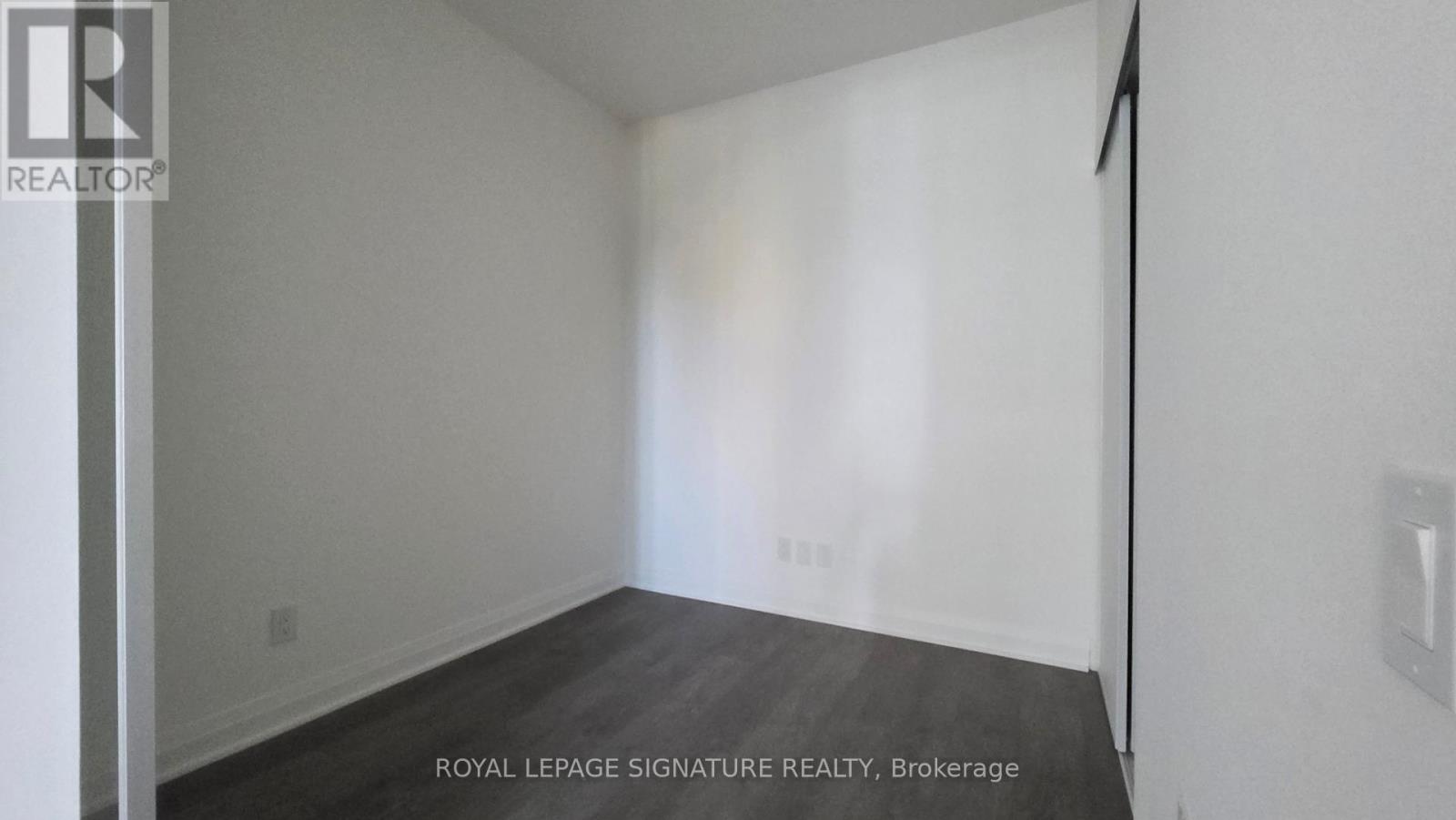 Photo 9 of 811 4015 The Exchange, Mississauga ON