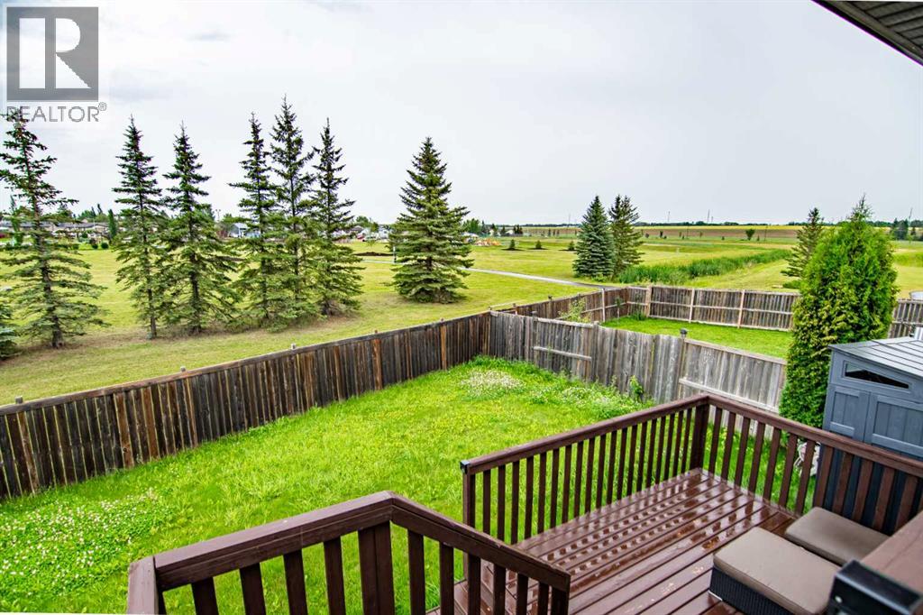 Photo 12 of 61 Mann Drive, Penhold AB