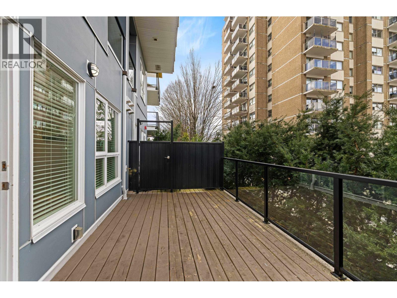 Photo 8 of 104 809 Fourth Avenue, New Westminster BC
