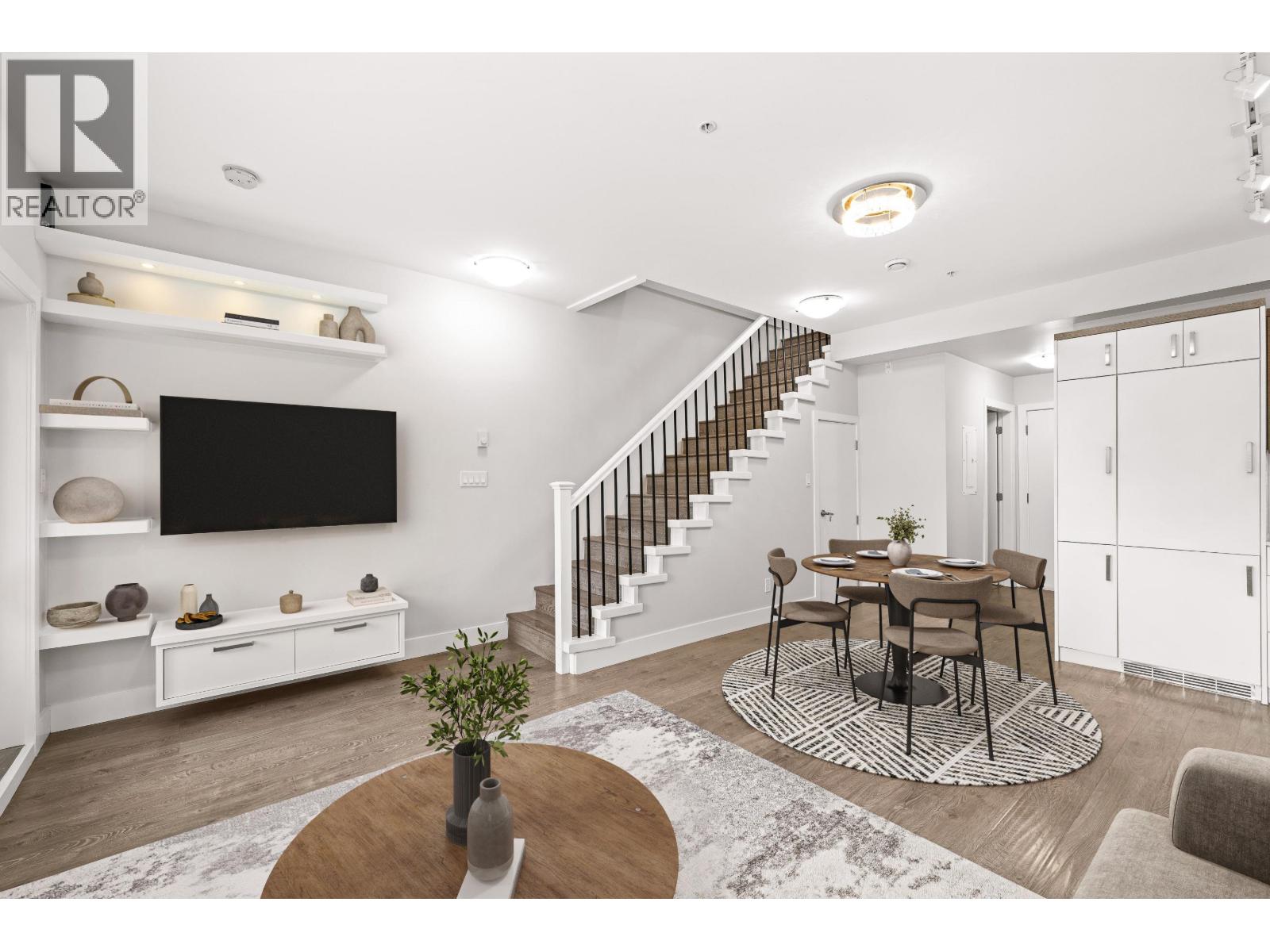 Photo 11 of 104 809 Fourth Avenue, New Westminster BC