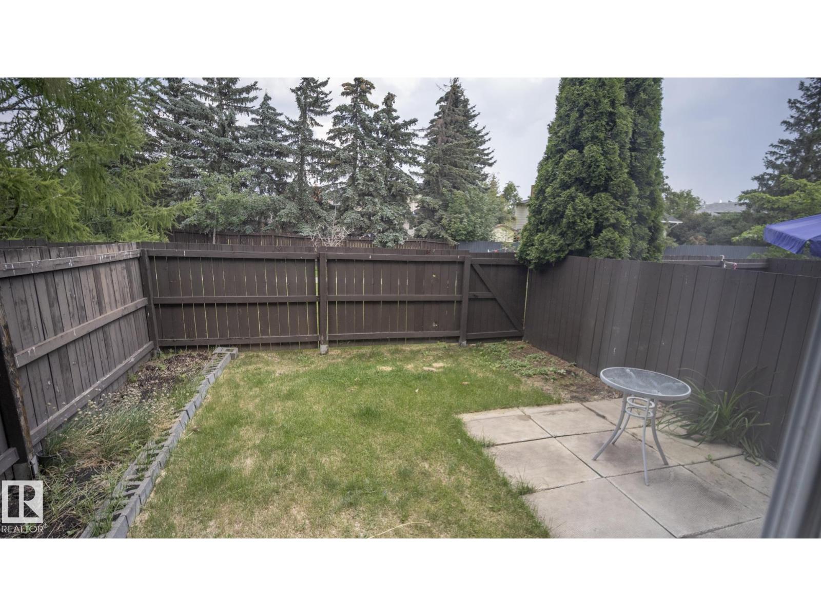 Photo 32 of 18048 93 Av Nw Nw, Edmonton AB