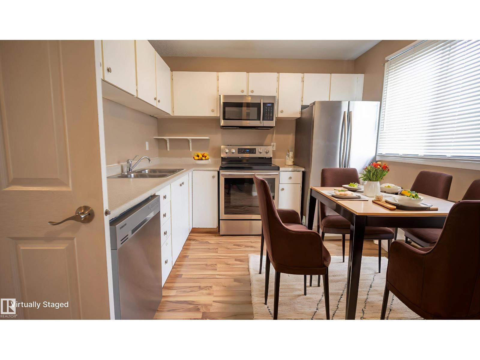 Photo 29 of 18048 93 Av Nw Nw, Edmonton AB