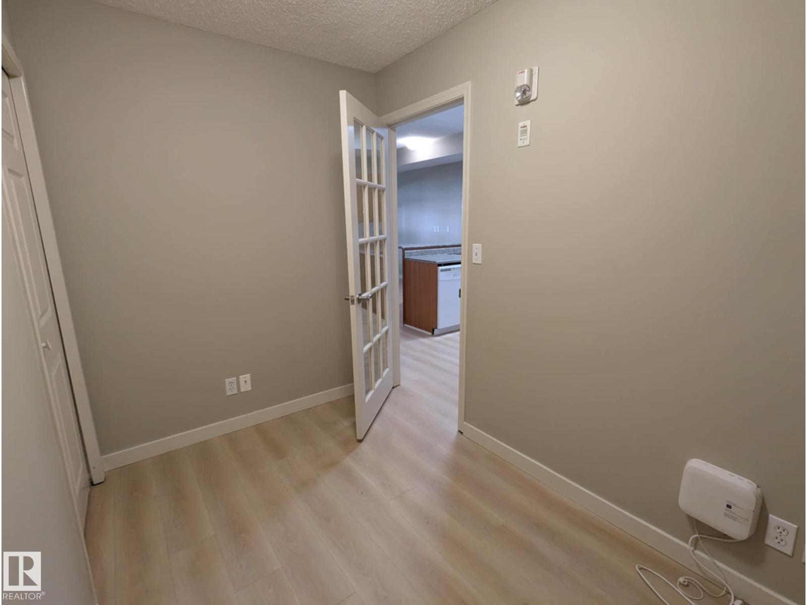 Photo 15 of 102 11109 84 Av Nw, Edmonton AB