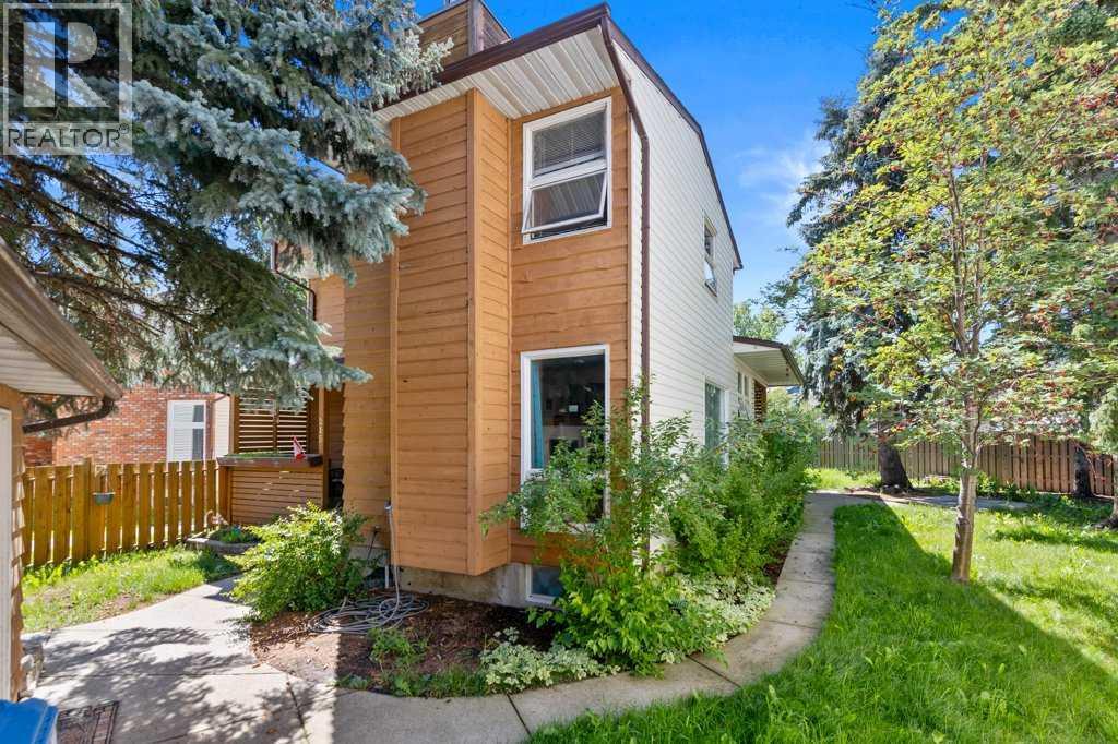 Single Family House for Sale in  Ranchview Court NW Ranchlands Calgary 