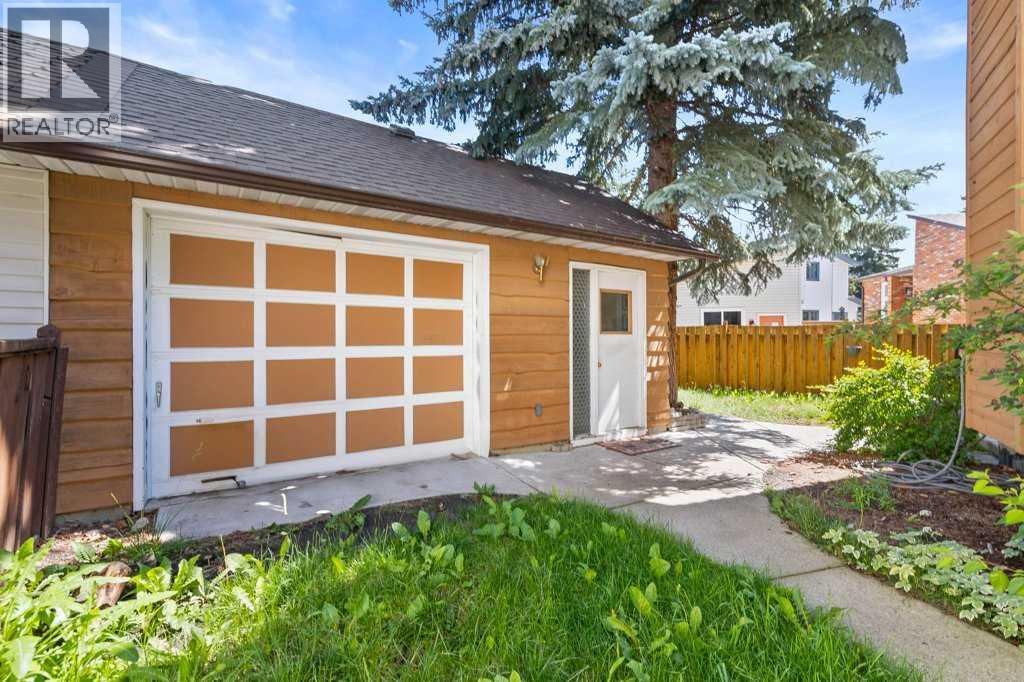 Single Family House for Sale in  Ranchview Court NW Ranchlands Calgary 