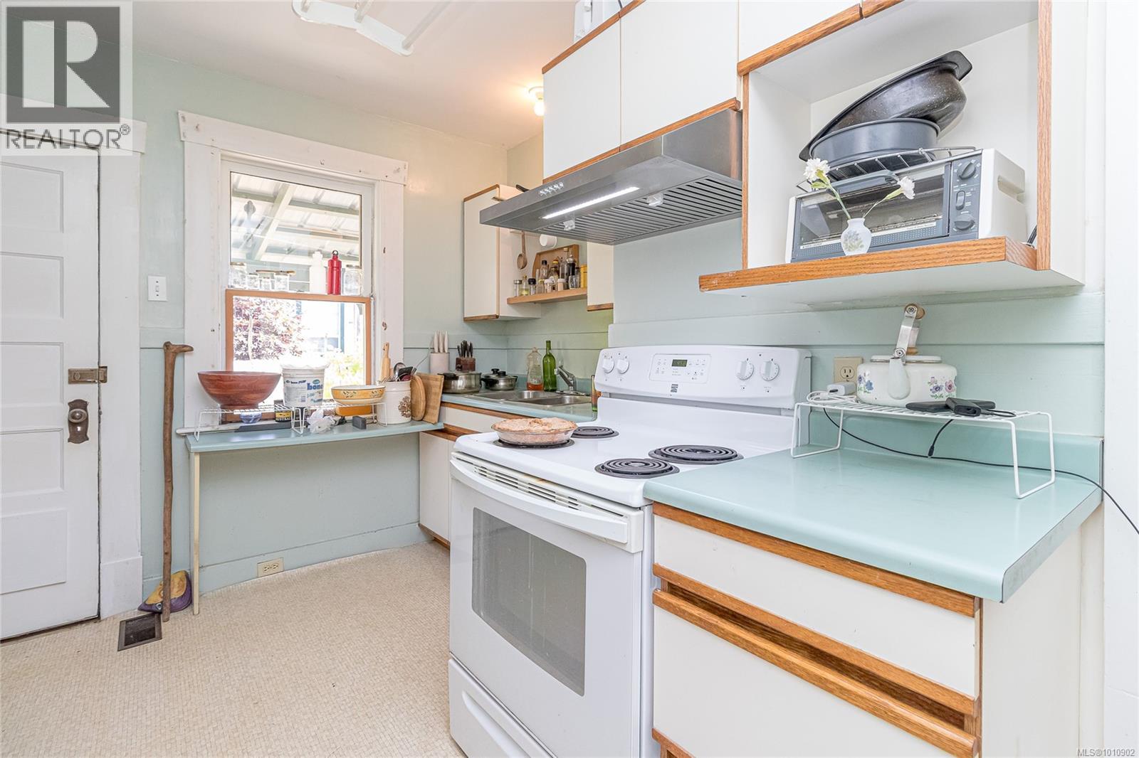 Photo 42 of 9875 Willow St, Chemainus BC